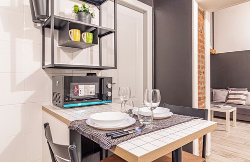 Monza Apartment | Casa Volturno - One Bedroom Apartment, Sleeps 2