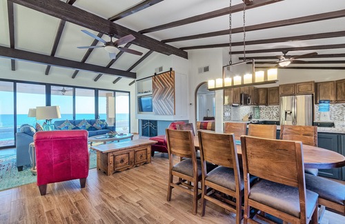 Las Conchas House | Casa Zillori:Beachfront w/outdoor jacuzzi & firepit facing the Sea of Cortez