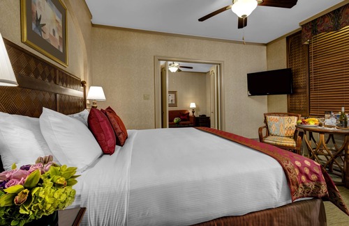 Theater District Hotel | Casablanca Hotel by Library Hotel Collection