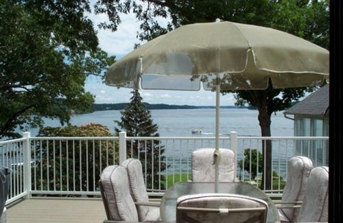 Gravois Mills House | Casablanca - Newly Remodeled Family Home With Main Channel View of the Lake 7MM