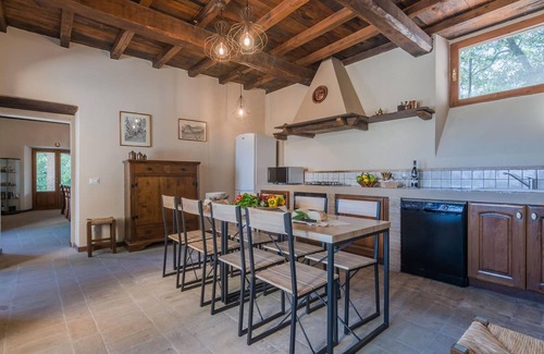 Spoleto Villa | Casale Andrea 16 - Seven Bedroom Villa, Sleeps 16