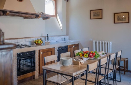 Spoleto Villa | Casale Andrea 16 - Seven Bedroom Villa, Sleeps 16
