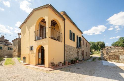 Ciggiano Villa | Casale Irina by VacaVilla