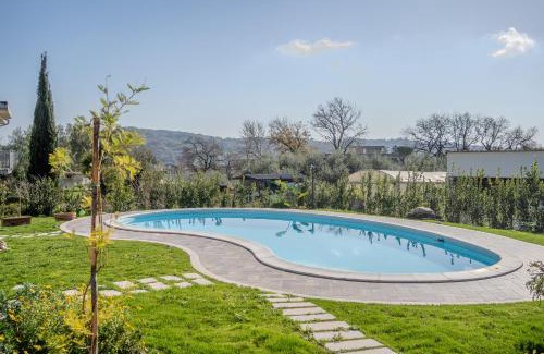 Spigno Saturnia Apartment | Casale nel Verde con Piscina e Vista
