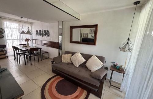 Xochitepec House | CASALUNA frente alberca AirAc