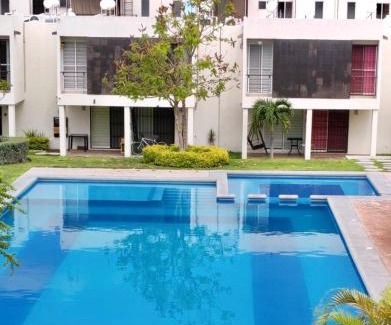 Xochitepec House | CASALUNA frente alberca AirAc