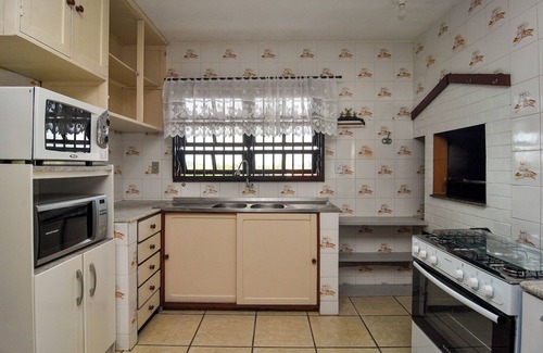 South Region Apartment | Casarão c/Terraço, 150m da Praia em Itajubá P2354