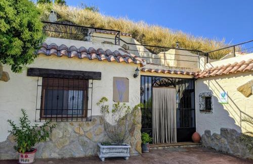 Fontanar House | Casas Cuevas El Mirador con piscina y barbacoa