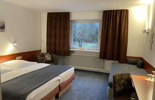 Rot Hotel | Cascade