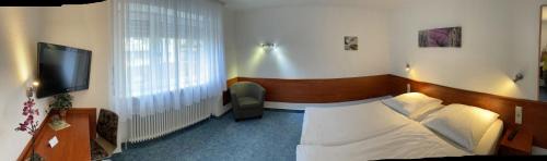 Rot Hotel | Cascade