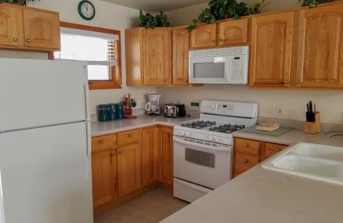 Ouray House | Cascade Three Bedroom Three Bath – C03