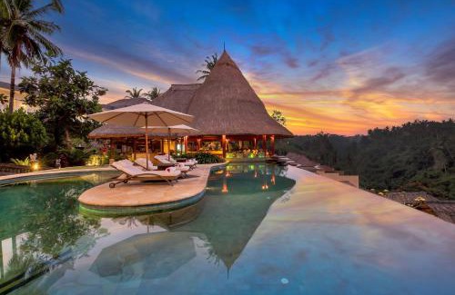 Andong Resort | CasCades Suites