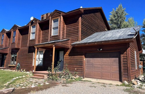 Crested Butte South House | Cascadilla Chalet- Private Hot Tub and pet friendly