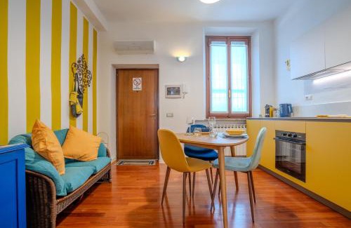 Cernusco sul Naviglio Apartment | Case Ospitali - Casa La Fontanella, suggestivo bilocale x2 in corte