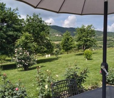 Camerana House | Casetta delle rose
