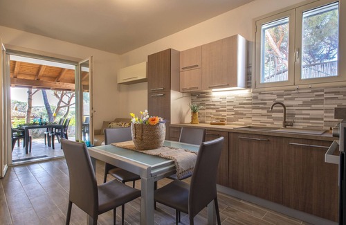 San Pietro a Mare House | Casetta Verde by Interhome