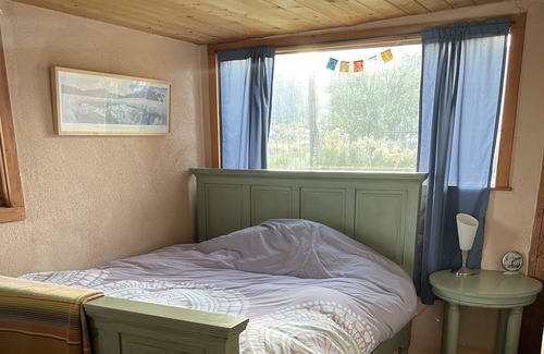 Arroyo Seco Apartment | Casita for skiers and hikers! Taos Ski Valley is 11 miles up the road.