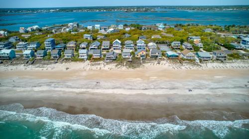 Surf City House | Cast-A-Waves - Ocean View Home with Pool and Hot Tub