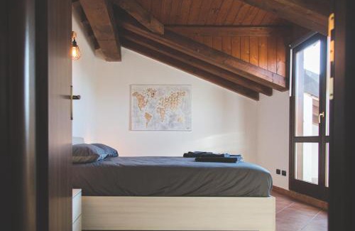 Bressana Bottarone Apartment | Castelletto - Armonia rustica e moderna