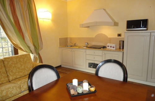 Izzalini Apartment | Castello Izzalini Todi Resort