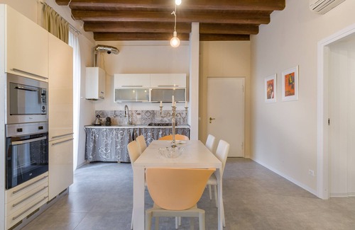 Verona City Centre Apartment | CASTLE 5
