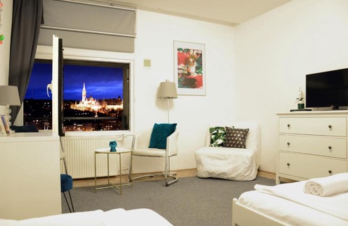Belvaros - Lipotvaros Apartment | Castle and Danube Panorama