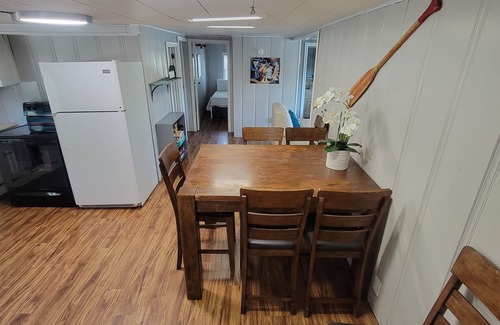 Camdenton House | Castle Cliff Cabin - Home on the water- walking distance to Ha Ha Tonka