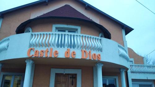 Novi Sad House | Castle de Dios