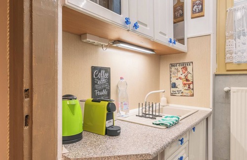 Palace District Apartment | Castle district apartman, next fisherman's bastion, and the historical places.