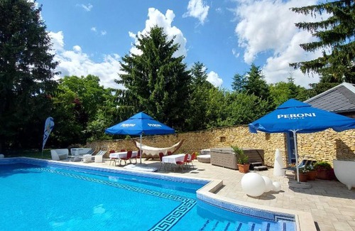 Szombathely House | Castle Garden *