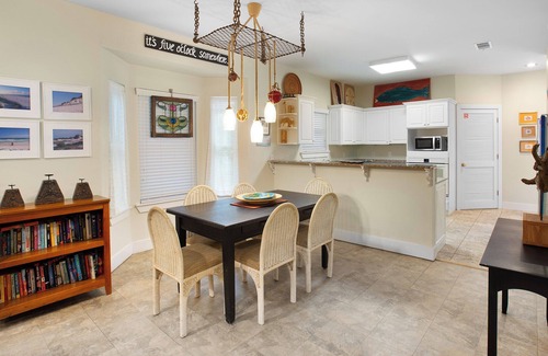 Grayton Beach House | Castle of Dreams - Grayton Beach, 30A, Pet Friendly, Bike to Seaside!