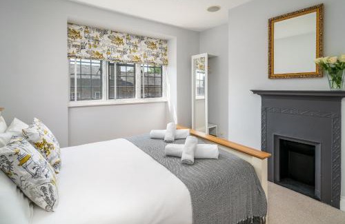 Eton Apartment | Castle Properties:Eton-The College