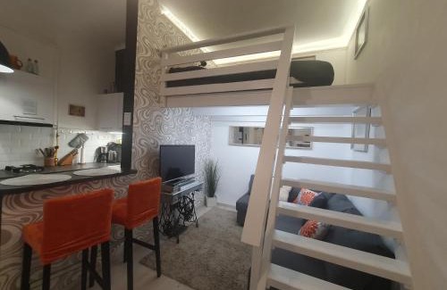 Budavar Apartment | CastleHill Apartman the perfect blend of urban living and sightseeing convenience