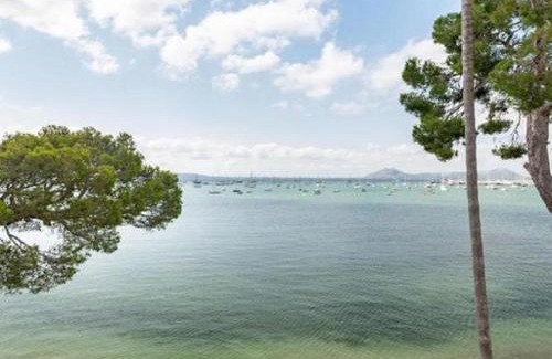 Puerto de Pollensa Apartment | Catalina 3B es un moderno apartamento frente al mar en el Pinewalk
