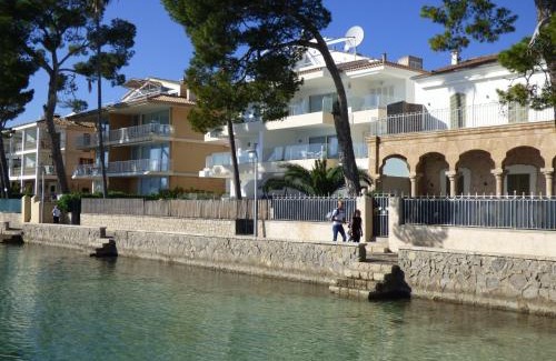 Puerto de Pollensa Apartment | Catalina 3B es un moderno apartamento frente al mar en el Pinewalk
