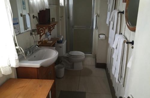 Avalon Hotel | Catalina Island Seacrest Inn