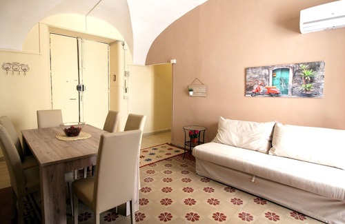 Old Town House | Catania Flavors, city center.