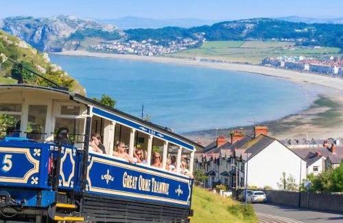 Llandudno Apartment | Catch of the Day