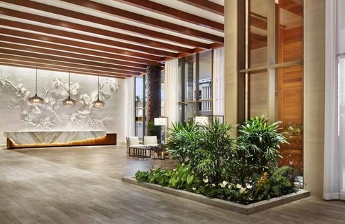 Waikiki Resort | Catch Some Rays at the Nearby Beach! 3 Partial Ocean View Units, 2 Restaurants