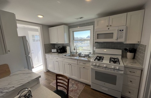 North End Apartment | Catch the Sunset at Baysiden