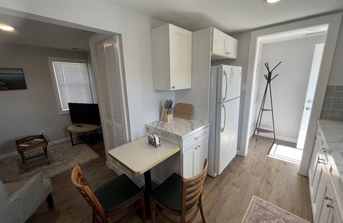 North End Apartment | Catch the Sunset at Baysiden