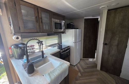 Rogers Bay House | Catchin` Rays Camper NTB