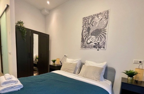 Centrum Apartment | Catchy 1 Bedroom Serviced Apartment 51m2 -SS177C-