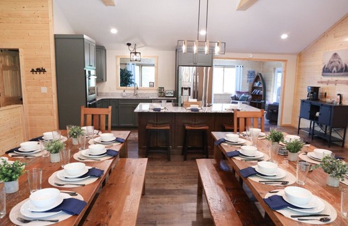 Eagle River Cabin | Catfish Hideaway Estate
