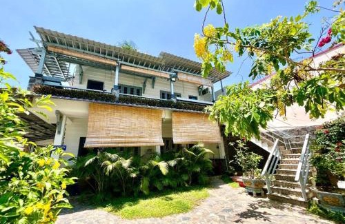 Central Mui Ne Beach Hotel | Catsen Bungalows & Pool Phan Thiet