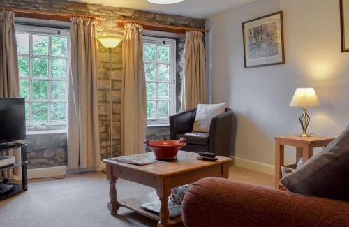 Leyburn House | Cauldron Falls