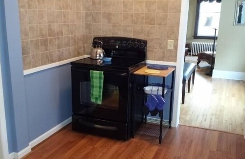 Seneca Falls House | Cayuga Lake House with Pool 5 bedroom 2 bath 2025 booking fast!