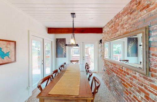 West Village House | CC Cabin - Full Game Room & Wrap Around Deck