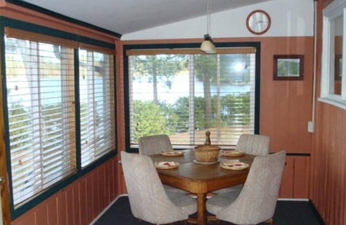 Gwinn Cottage | Cedar Bay Cottage - a Lakefront Log Cottage in a Secluded Wilderness Setting