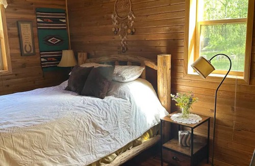 East Glacier Park Cabin | Cedar Cabin Cozy 2-Bedroom next to Glacier Park